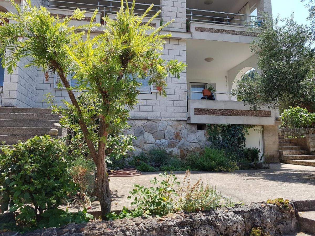 Apartmani Luka Zrnovo Zewnętrze zdjęcie