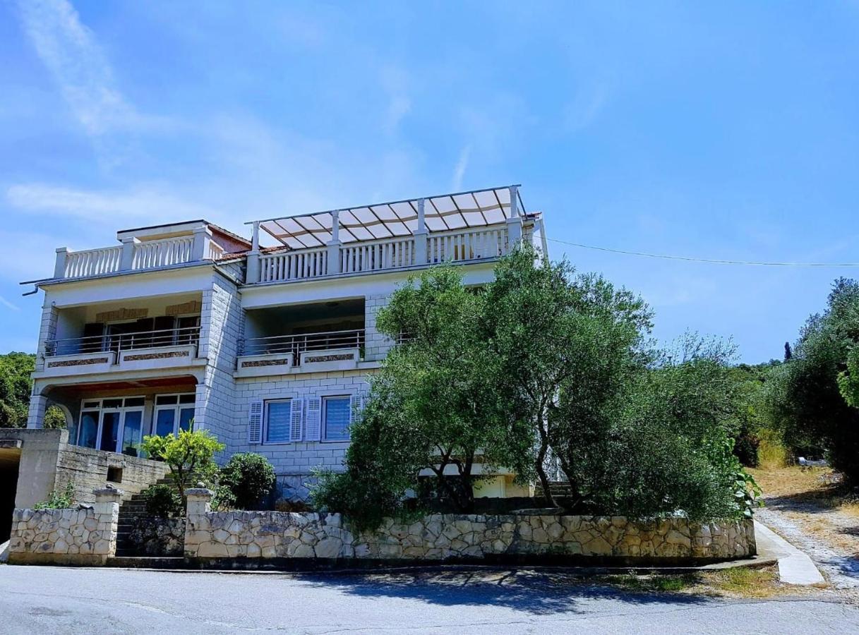 Apartmani Luka Zrnovo Zewnętrze zdjęcie