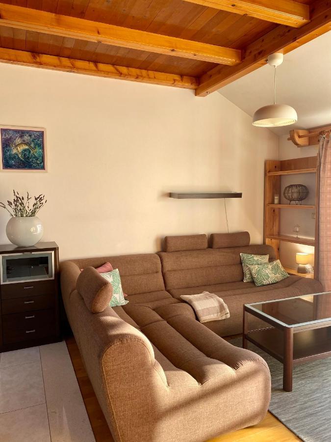 Apartmani Luka Zrnovo Zewnętrze zdjęcie
