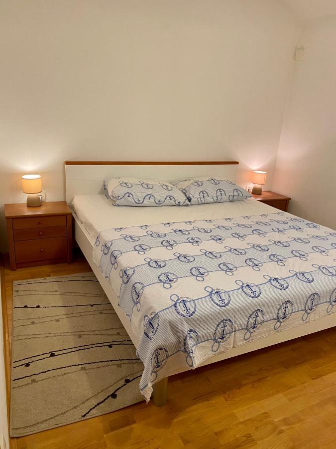 Apartmani Luka Zrnovo Zewnętrze zdjęcie
